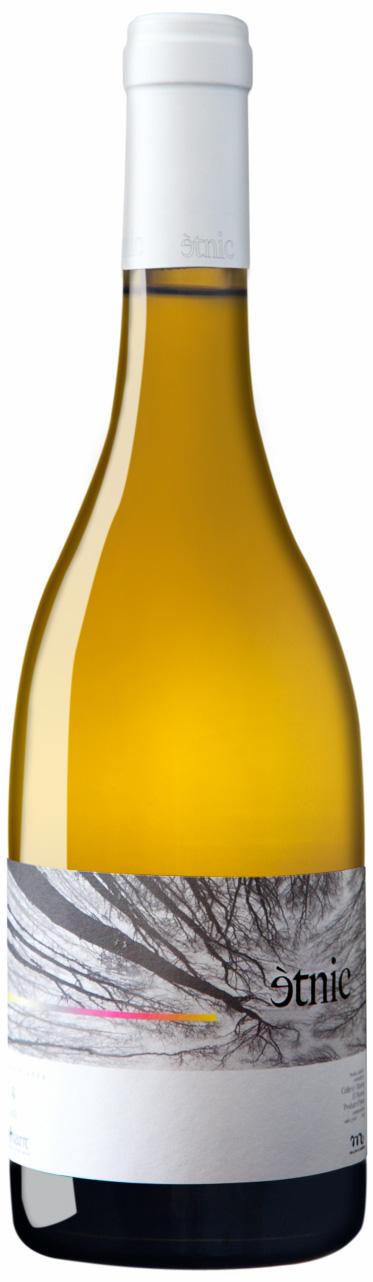 Ètnic Blanc 2010 Variedades: 100% Garnatxa Blanca Vendimia: Selección de viñas viejas Elaboración: Inicio de fermentación en tinas de acero inoxidable.