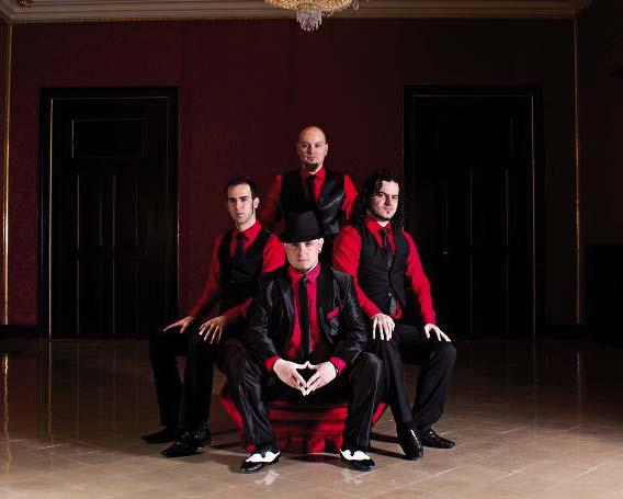 quartet originari des de que en 2011 va començar a tocar, WITHOUT STRING ofereix diferents formats, quartet, quintet y Big