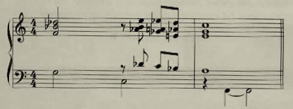 En el compás 8 la melodía se armoniza con Bbm6 y Adim7, mientras el bajo desciende por la escala de Bb minor 6 diminished y resuelve sobre C7 armonizado con un voicing de Dbm6. (Ej.