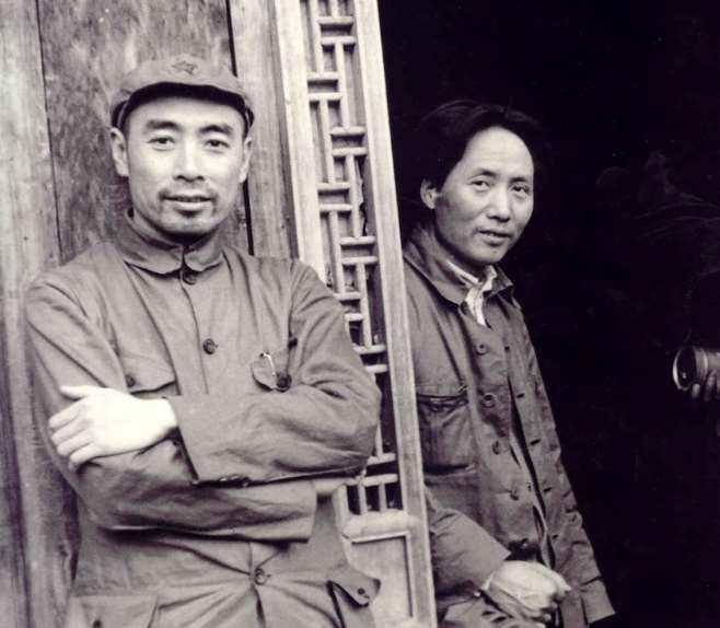 Mao Zedong y Zhou Enlai se fueron