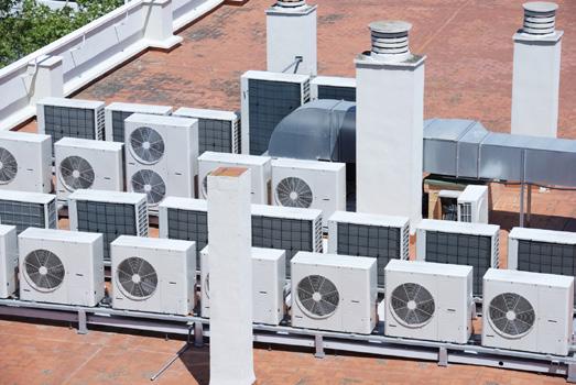 5 Consejos para ahorrar de manera eficiente 5.2. Oficinas En oficinas, la energía usada en climatización supone un 40% del total de la energía eléctrica consumida.