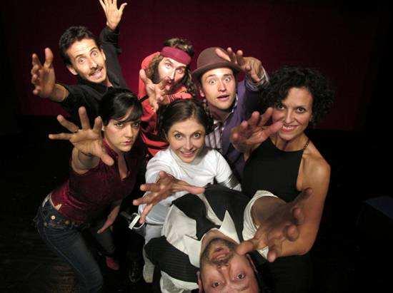 COMPAÑÍA PICNIC (COLÒMBIA) Picnic es un grupo creado para investigar y crear alrededor de la improvisación teatral desde un enfoque transdisciplinar.