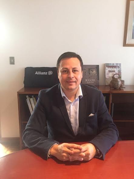 DIRECTOR DIEGO IGNACIO VERGARA PEÑA: Abogado especializado en Derecho de los Negocios, de la Universidad Externado de Colombia, se ha desempeñado como: Asesor del Consejo de Santafé de Bogotá, Jefe