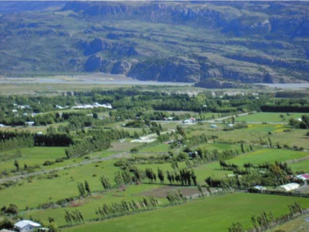 Caracterización y propiedades de los suelos de la Patagonia occidental (Aysén) Zona de Microclima La zona de microclima de Aysén se limita a pequeñas localidades en las costas de los lagos General