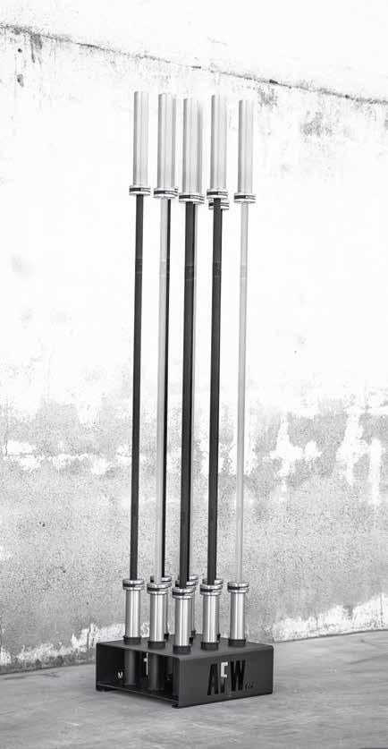 Ref.: 110120 RACK 9 BARRAS VERTICAL ROOT Rack porta barras olímpicas vertical, capacidad 9 unidades.