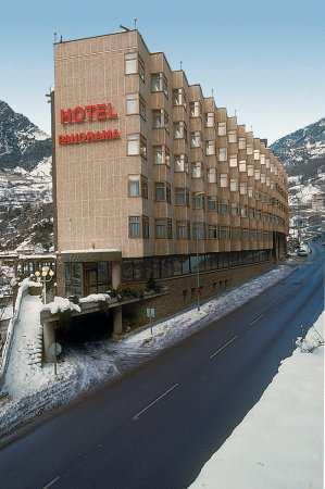 Estación de Esquí Alojamiento, Transporte y Comida Estación: Vallnord - Pal Arinsal Andorra Del 22 al 27 de enero HOTEL Panorama **** C/ Nou Vial de