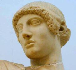 En este período se sitúan escultores como Fidias, Policleto (en el s. V a.c.) o Praxíteles y Escopas (en el IV a.