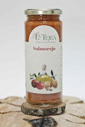 Salsa de Timate al estilo de mi abuela Ingredientes: Tomate natural, cebolla, aceite de oliva