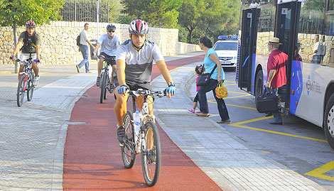 Pista-bici Vía ciclista segregada del tráfico