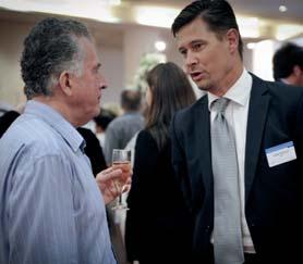 Tom Enders (izquierda), reunido con accionistas