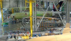 avión insignia A380 tomando forma en la línea de montaje final en Toulouse, Francia.