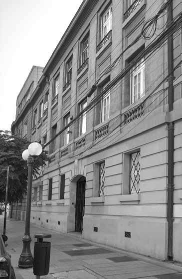 ARZOBISPO VICUÑA MONSEÑOR MILLER Edificio Seminario y Providencia Ubicado en Avenida Providencia 201 Providencia, Santiago. Contruido en 1931.