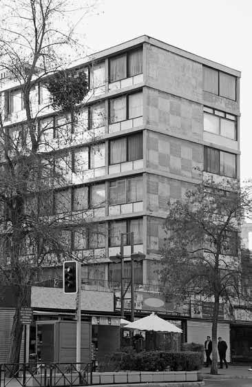 Edificio Holanda 05 Ubicado en Avenida Holanda 05 Providencia, Santiago. Construido en 1953-1954.