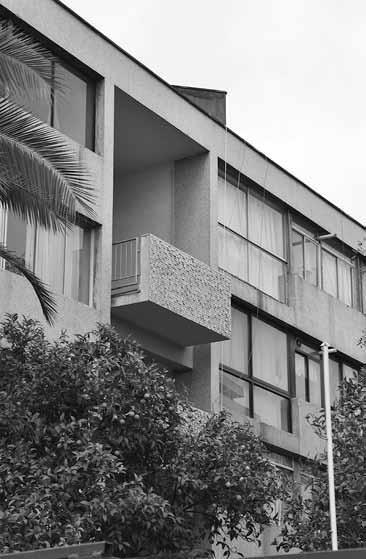 Edificio Ledermann Ubicado en Avenida Manuel Montt 918-22 Providencia, Santiago. Construido en 1962.