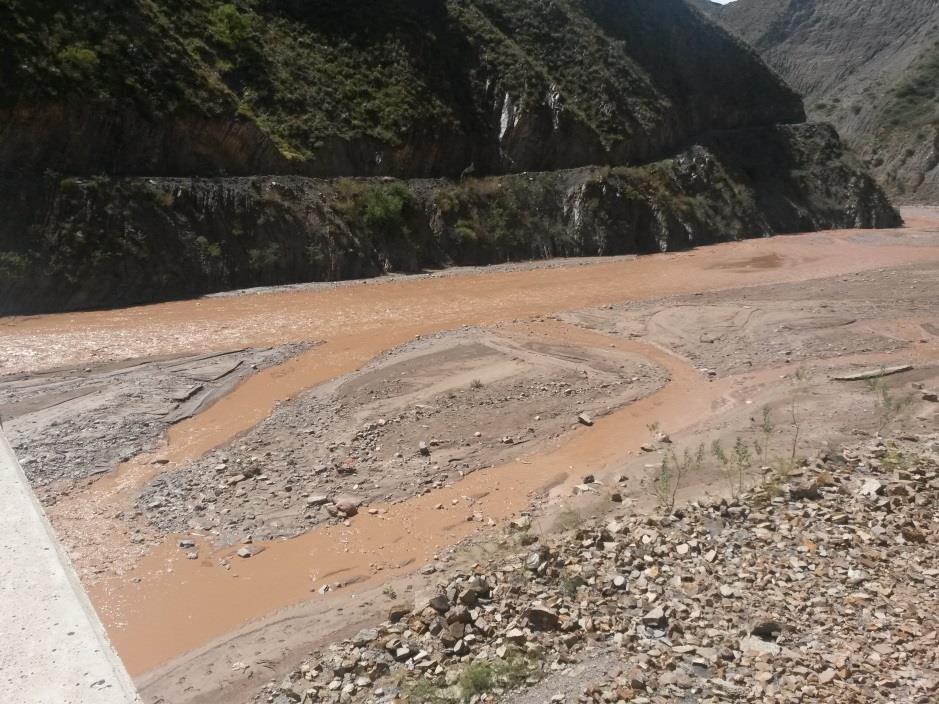 Río Pilcomayo antes de la unión con el río Tacobamba (Aguas abajo del puente) Punto de unión de los ríos Pilcomayo y Tacobamba, río Tacobamba: Los datos obtenidos en el río Tacobamba,