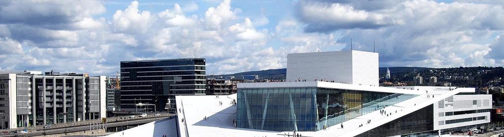 Noruega Capital Oslo, aprox 575,475 habs Gobierno: Monarquía