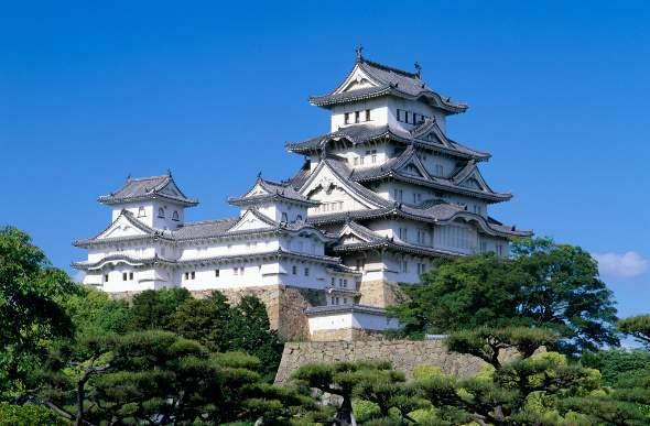 DÍA 9 VISITA DE KANAZAWA (2 HORAS/TRAMO DESDE KYOTO STATION) Llamada la Kyoto del norte, Kanazawa tiene uno de los 3 más parques más
