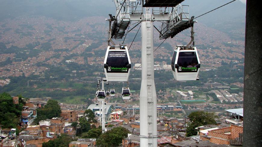 habitantes de Medellín cree que la ciudad va por buen camino 84% se siente satisfecho con la ciudad en
