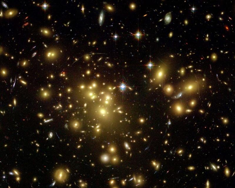 Agujeros negros supermasivos Nombre Masa (solares) Distancia (años-luz) Sgr A* 2 millones 26 000 M 31 30 millones 2.5 millones M 33 900 000 2.