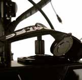 FRENOS: doble freno de disco mecánico de 203 mm Shimano con manetas Shimano Deore. DIRECCIÓN: FSA Orbit MX. MANILLAR: FSA V-Drive Lowriser.