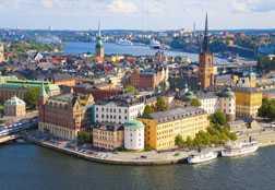 Estocolmo al completo Precio Adulto: 110 Precio Niño: 77 Duración aproximada: 8 h En esta excursión podremos disfrutar de las atracciones más fascinantes de Estocolmo y de esta ciudad durante todo el