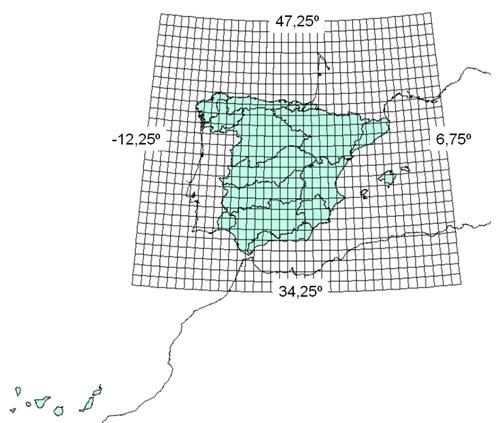 Figura 1 Datos climáticos de partida en España, asignados a estaciones meteorológicas (izda.) o a celdas (dcha.