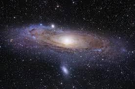 L'univers està format per galàxies, en les quals hi ha estels que poden