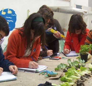 conservación de los recursos naturales y la promoción del desarrollo sostenible en el ámbito de la comunidad educativa andaluza, con la