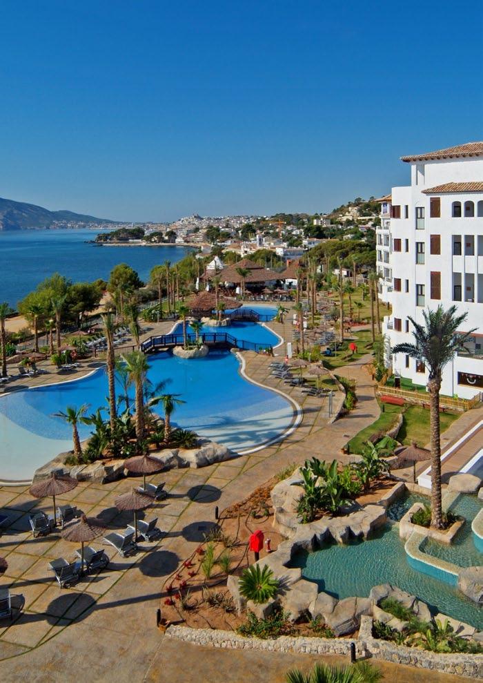 Hotel SH Villa Gadea El hotel SH Villa Gadea***** se asienta en un privilegiado enclave frente a la playa de la Olla.
