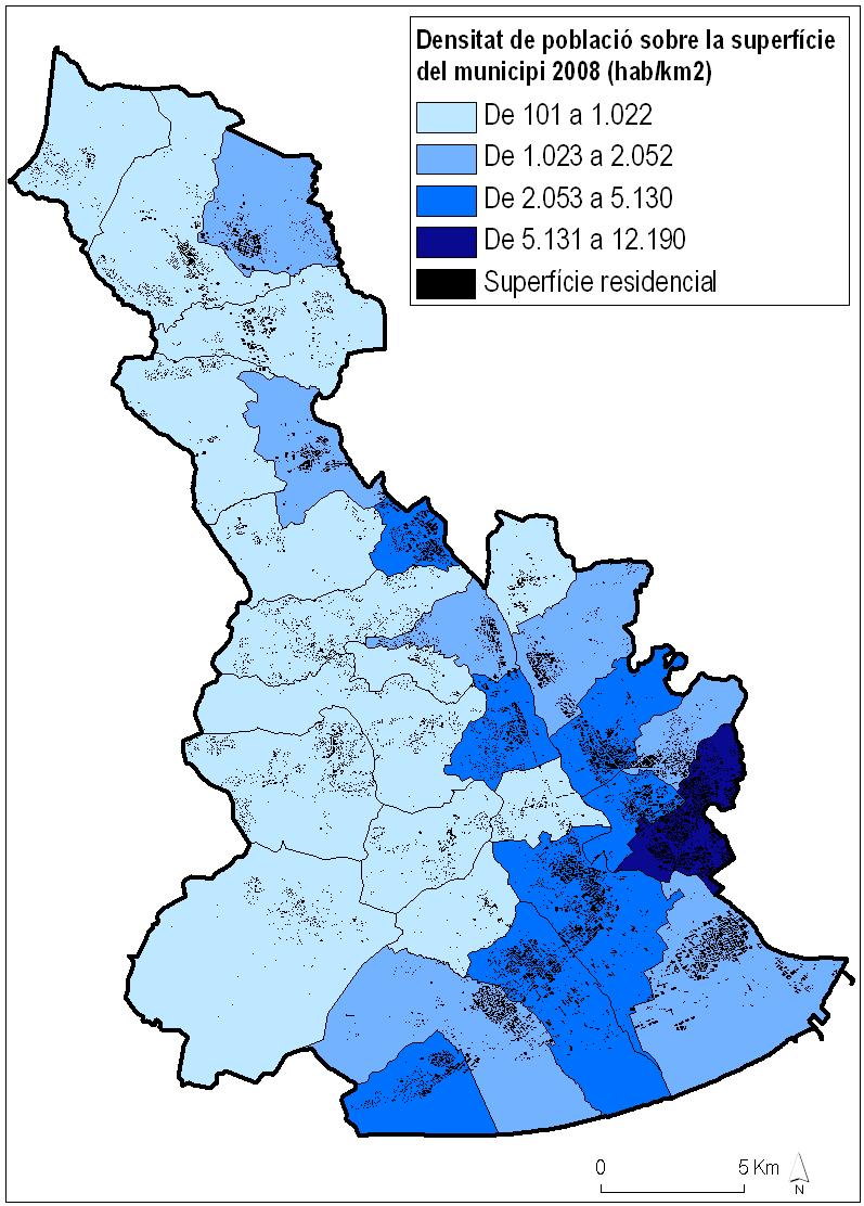 El mapa de la densitat de població segons la superfície dels municipis, evidencia la distribució municipal de la població de la comarca.