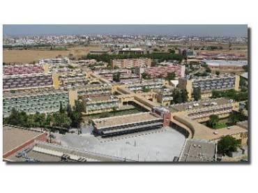 ESCENARIO: La Universidad Pablo de Olavide, de Sevilla. Universidad Pública. Remonta su fundación al año 1997.