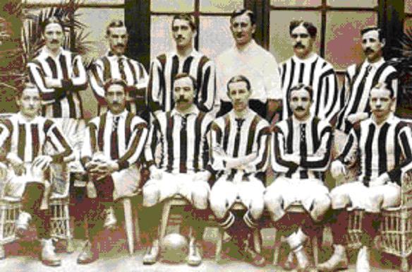 3 / 5 Athletic Club 1910 El cuarto mejor registro lo consiguió el Barcelona entre 1925 y 1927 consiguiendo dos Copas, una semifinal y 9 eliminatorias.