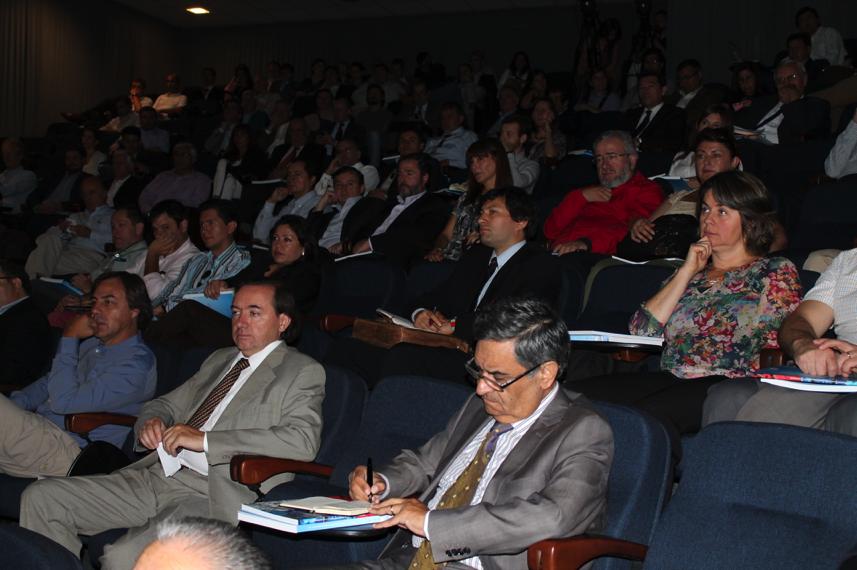 Tecnológica; en el Comité Innova Chile de CORFO; también en el Consejo de la Sociedad Civil del Instituto Nacional de Propiedad Industrial INAPI y en el Consejo del programa estratégico de la