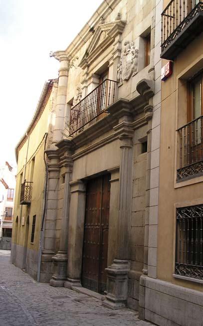 VISITAS GUIADAS Por la Judería de Segovia. En esta ruta descubrirá el legado judío de la ciudad de Segovia. La visita comenzará a los pies del Acueducto, en el Azoguejo.