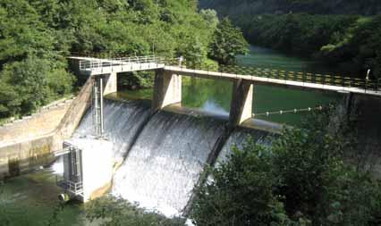 el agua de abastecimiento en cantabria 2005 29 El Azud de Las Fraguas, se utiliza desde 1962 y es la principal toma para el abastecimiento.