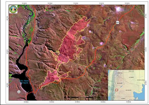 16 Figura 7: incendio Collón Cura sobre una imagen satelital Landsat 8 OLI del día10 de marzo de 2015. 4. Incendios en la Provincia de Chubut. 4.1. El Turbio.