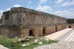 11- CAMPECHE / UXMAL / MERIDA Desayuno. Por la mañana salida hacia Mérida, visitando en ruta zonas arqueológicas de Uxmal. Uxmal es también una de las más bellas antiguas ciudades Mayas.