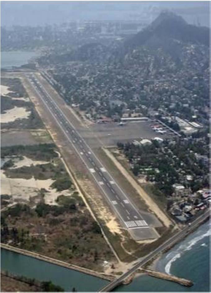 VENTAJAS Y DESVENTAJAS DE LOS AEROPUERTOS CTG - El aeropuerto Rafael Núñez de Cartagena VENTAJAS DESVENTAJAS 1. Fuerte crecimiento del demanda aérea en los últimos anos.