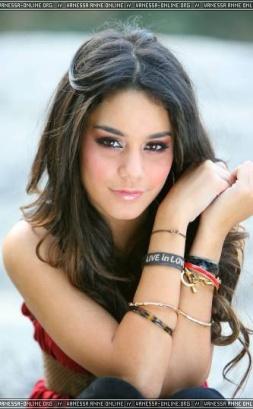 Vanessa Anne Hudges Her name is Vanessa Anne Hudgens, she was born on the