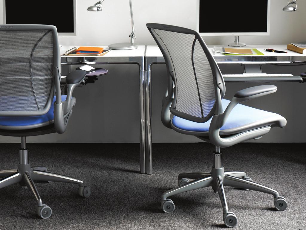 Simplicidad: para la Organización En claro contraste con otras sillas, que necesitan muchos ajustes, la silla Diffrient World consigue la máxima simplicidad en su funcionamiento.