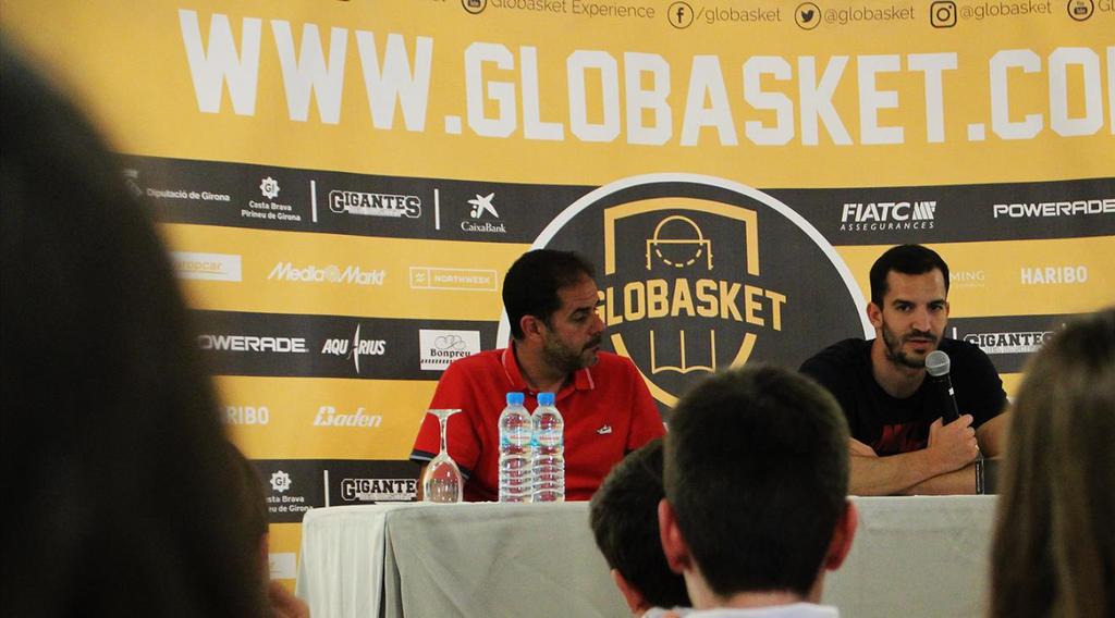 los jóvenes jugadores, entrenadores y familiares/amigos que se inscriban en www.globasket.