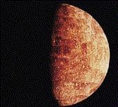 Mercurio es XXXXX No tiene XXXXX La temperatura del planeta