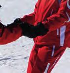 Adultos a partir de 13 años, pueden realizar curso de esqui o de snowboard Esquí: se admiten todos los niveles tanto para juniors como para adultos. Grupos de 7 a 9 alumnos por profersor.