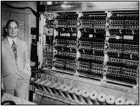 EDVAC (1947) John Von Newman Primera computadora en utilizar el concepto de almacenar