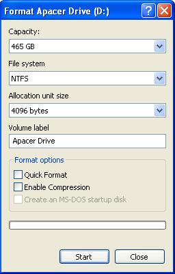 Conecte su disco duro AC233 a un puerto USB 2.0/3.0 libre de un ordenador con el sistema operativo Windows a través del cable USB suministrado.