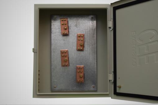 Alimentadores Electrícos AL50-6/300 Acometida 1 circuito trifásico más neutro y tierra. Derivaciones 6 circuitos trifásicos más neutro y tierra.