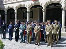 Segovia y su Presidente el Teniente General D. Agustín Muñoz Grandes Galilea así como diversas personalidades de Segovia como el Ilmo. Sr. Alcalde D.