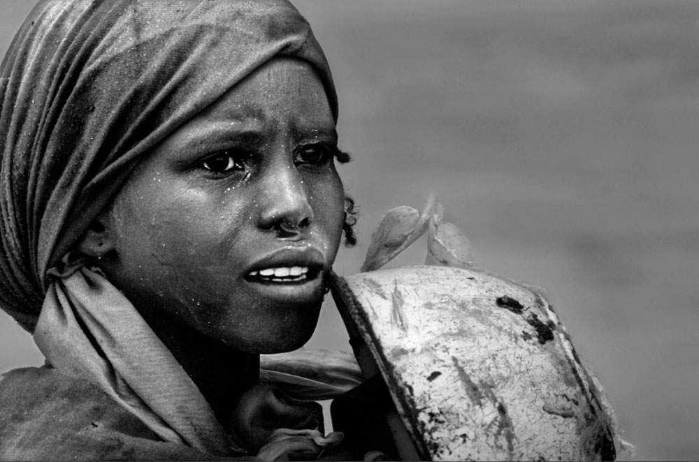 http://www.taringa.net/posts/imagenes/3952409/guerra-y-hambre-en-darfur.html LAS MALAS POLÍTICAS PÚBLICAS: Son responsables de la injusticia, y por tanto, del hambre, la pobreza y la guerra.