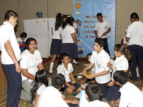 DIRECCIÓN DE NIÑEZ Y ADOLESCENCIA Primera Consulta a Niños, Niñas y Adolescentes sobre el Plan de Cooperación entre Unicef y el Gobierno de El Salvador.