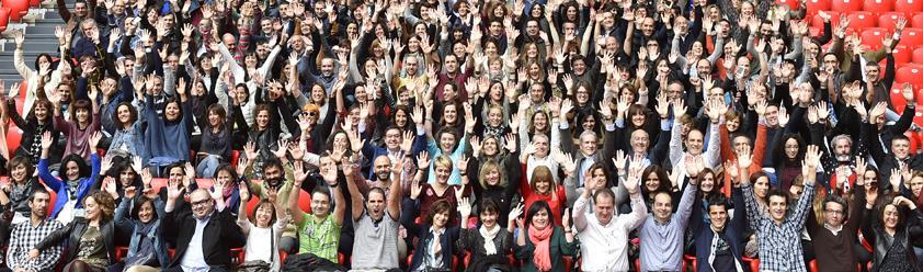 4 1. PRESENTACIÓN EUSKALTEL El Grupo Euskaltel cuenta en total con El 720 80% personas. posee titulación universitaria.
